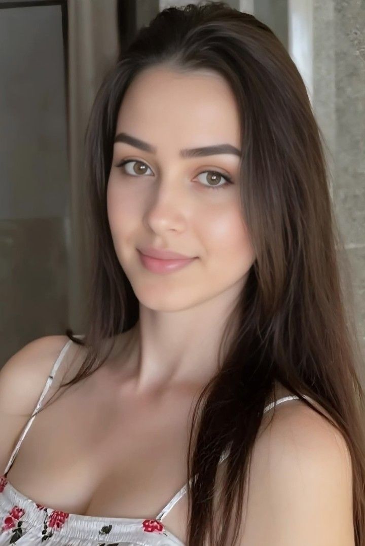 Social Media Frame Portrait before