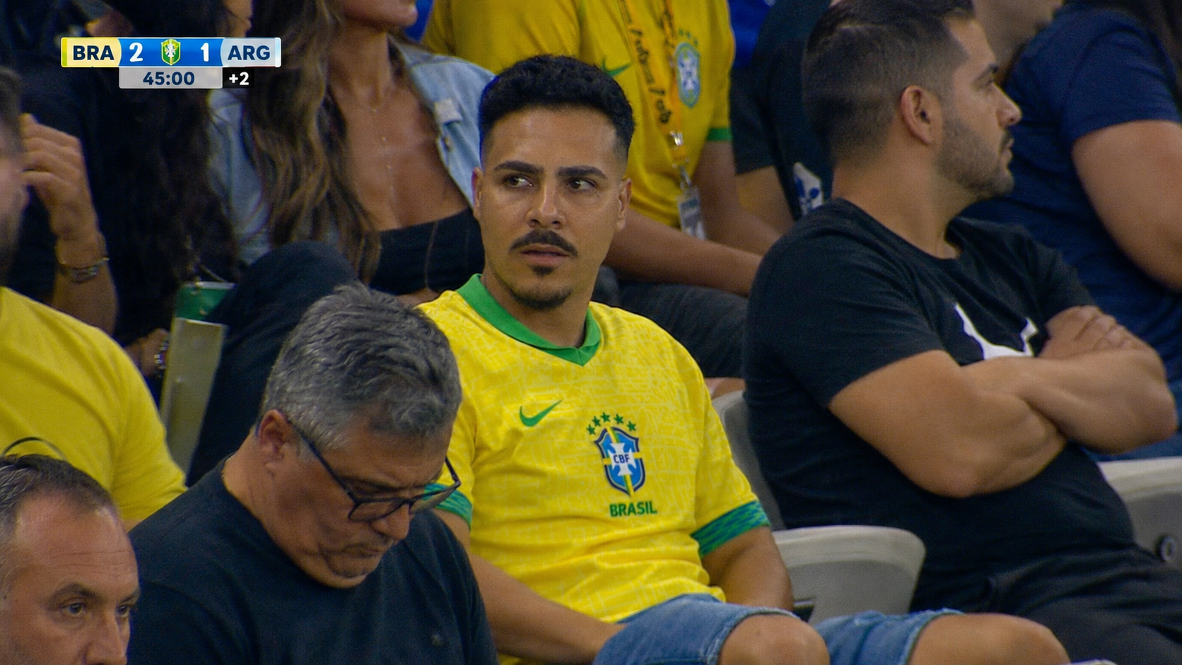 Trend transmissão estádio de futebol